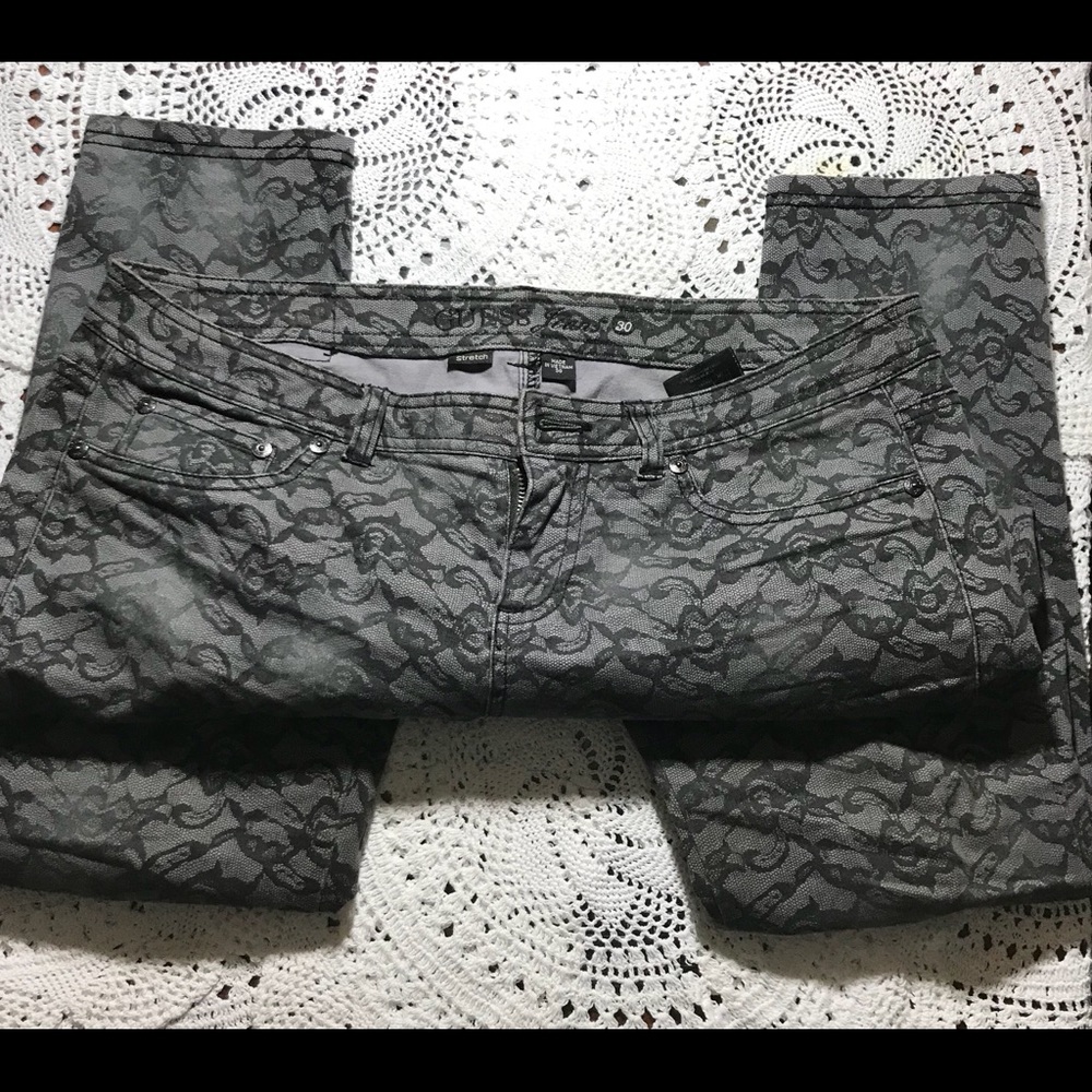 Guess lace print pants